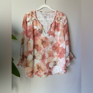 Alfred Dunner Women’s 18W Sheer Floral Blouse.